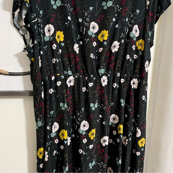 Emery Rose Floral Black Dress - Picture 7 of 10